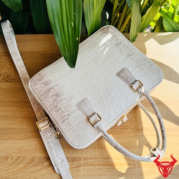 Cặp Da Cá Sấu Chính Hãng CSA8 Màu Bạch Tạng Cặp da cá sấu cho quý ông lịch lãm.