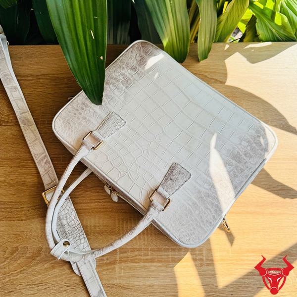 Cặp Da Cá Sấu Thời Thượng Cho Người Thành Đạt Cặp da bạch tạng sang trọng cho doanh nhân.
