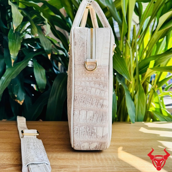 Phong Cách Doanh Nhân Với Cặp Da Bạch Tạng CSA8 Cặp da tối giản cao cấp CSA8.