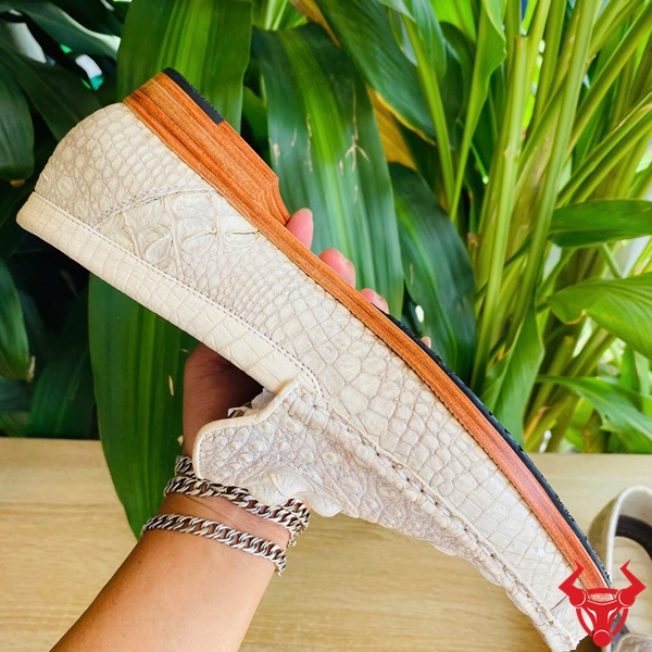 GBA4 – Giày Nam Sang Trọng Từ Da Gù Cá Sấu Giày tây da cá sấu trắng bạch tạng đỉnh cao.