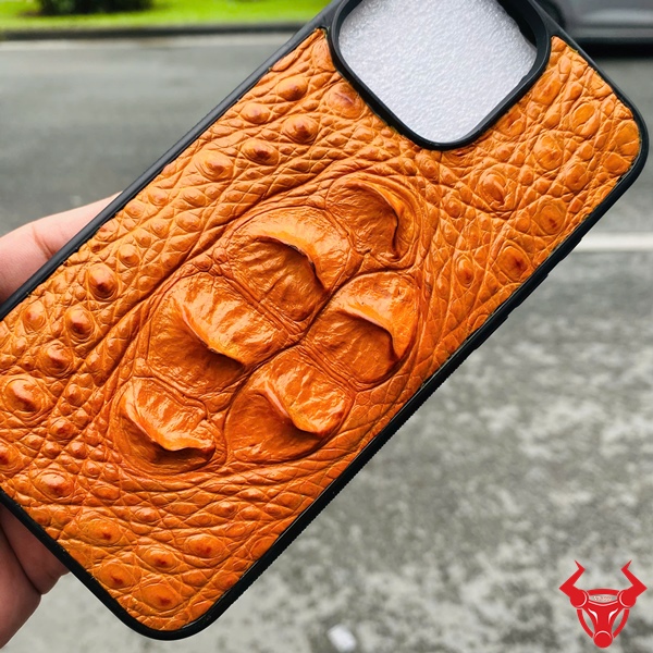 Ốp Lưng Da Cá Sấu Thật – Sự Kết Hợp Của Phong Cách Và Đẳng Cấp Ốp lưng da cá sấu thật gù lớn – lựa chọn của người hiểu giá trị thời gian và đẳng cấp.