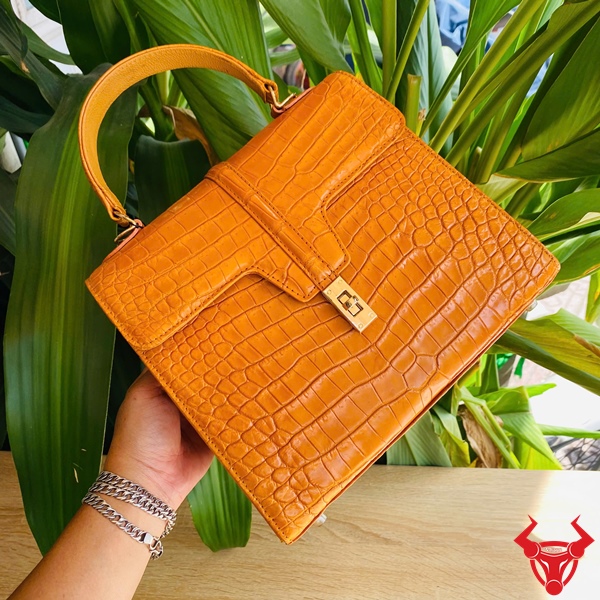 Túi Xách Nữ Thời Trang TAFA8 – Chất Liệu Cao Cấp Túi đeo chéo nữ TAFA8 da cá sấu cao cấp.