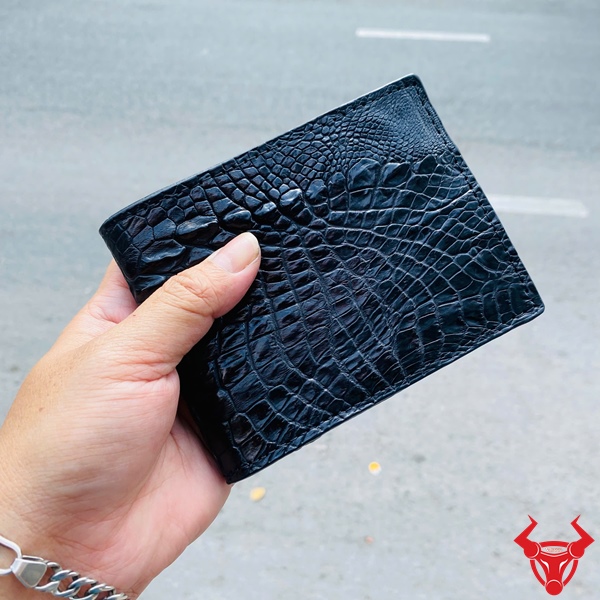 Ví Nam Da Cá Sấu Đen Thiết Kế Gai Tay Ví da cá sấu cao cấp màu đen VBA5.
