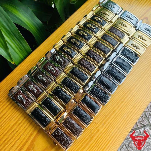 Đầu Khóa Thắt Lưng Da Cá Sấu Sang Trọng Đầu khóa thắt lưng dán da cá sấu bền bỉ.