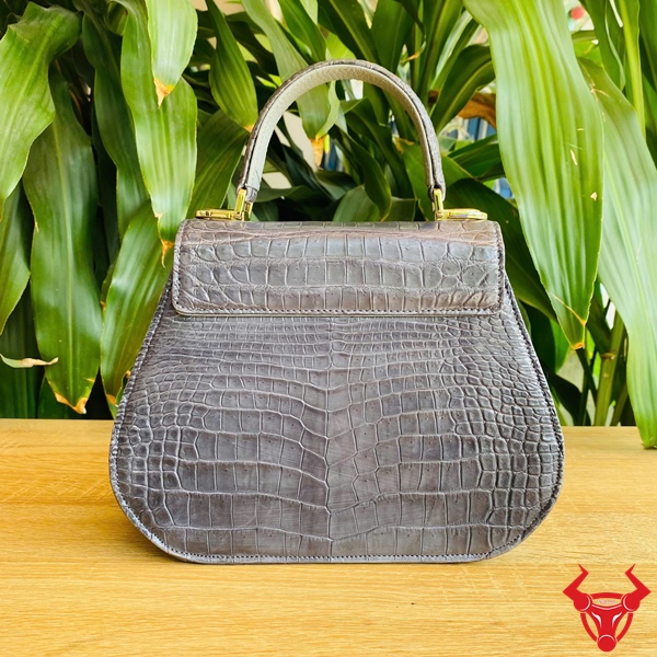 Túi Da Cá Sấu Màu Xám Chính Hãng – Mẫu TALA8 Túi xách da bụng cá sấu màu xám TALA8.