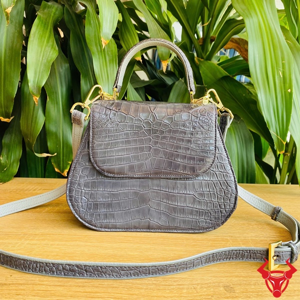 Túi Xách Nữ Da Bụng Cá Sấu TALA8 Màu Xám Cao Cấp Túi xách nữ da bụng cá sấu TALA8 màu xám.