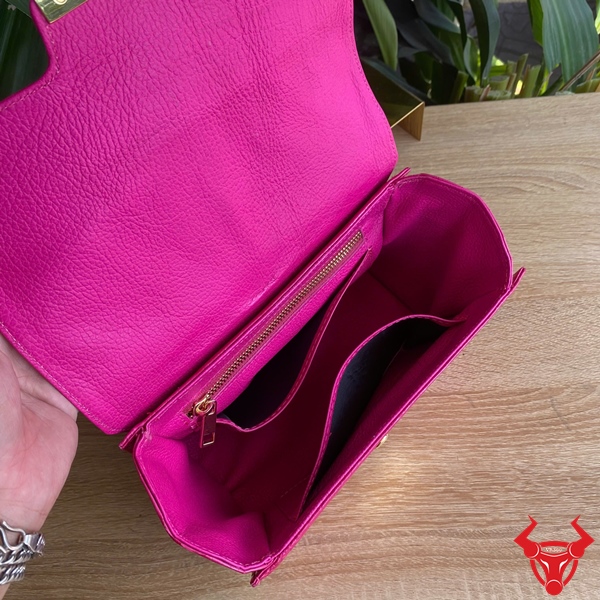 Túi Xách Da Cá Sấu Nữ Màu Hồng Đẳng Cấp Túi xách da bụng cá sấu nữ quý phái màu hồng.