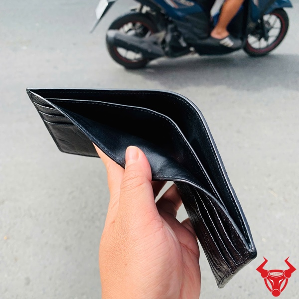 Ví Mini Màu Đen VGD1 – Phụ Kiện Sang Trọng Cho Quý Ông Ví nam da chân đà điểu màu đen bền bỉ.