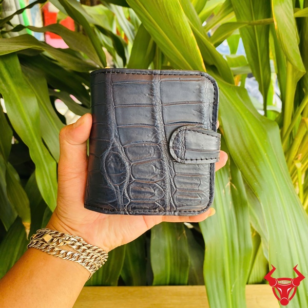 Ví Nữ Da Bụng Cá Sấu VRBA8 Màu Xanh Navy Ví nữ da bụng cá sấu VRBA8 màu xanh navy cao cấp