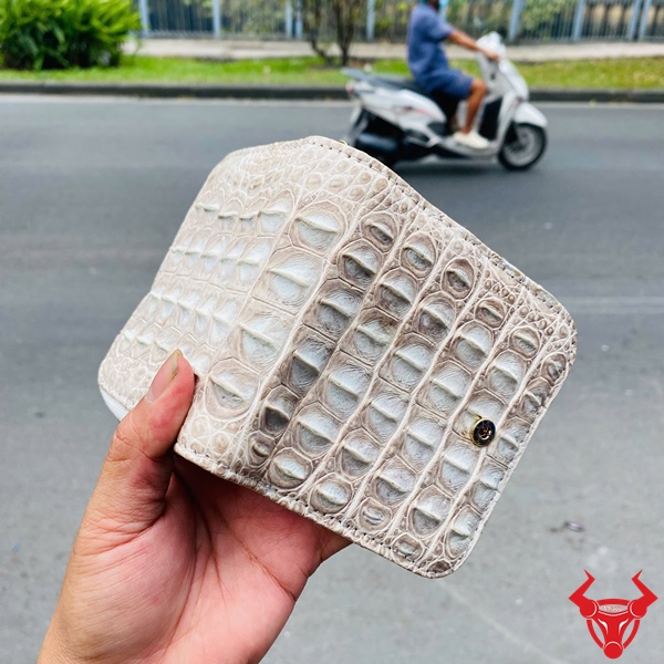 Ví Da Cá Sấu Bạch Tạng Ngăn Rộng Tiện Dụng Ví da cá sấu nữ ngăn khóa kéo rộng