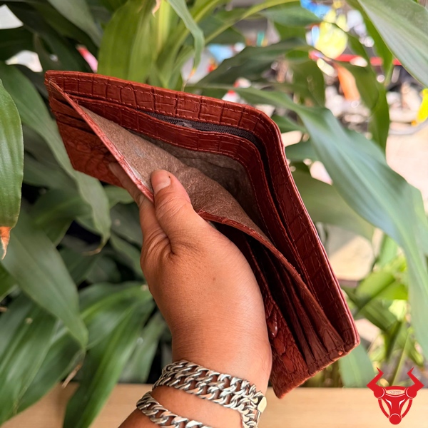 Ví Da Cá Sấu Da Bụng Cao Cấp Cho Nam Ví nam da cá sấu màu nâu đỏ cao cấp
