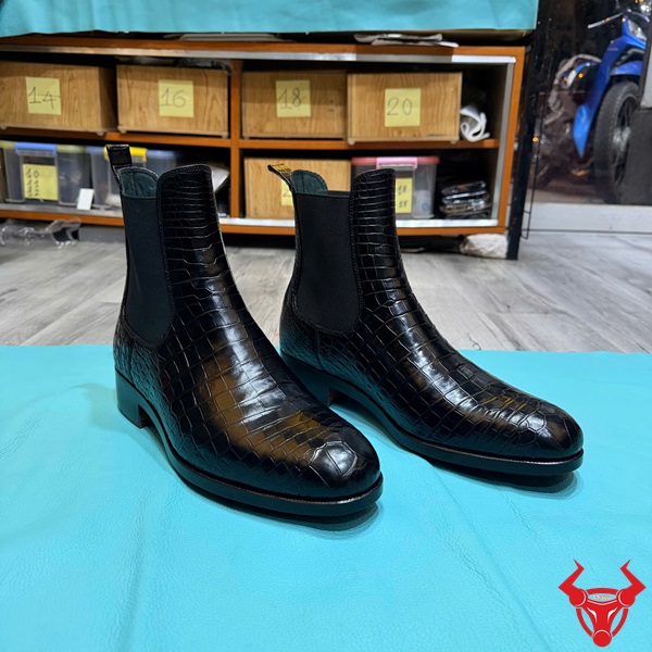 Chelsea boot da bụng cá sấu cao cấp GEA8 sang trọng Chelsea boot da bụng cá sấu cao cấp màu đen sang trọng