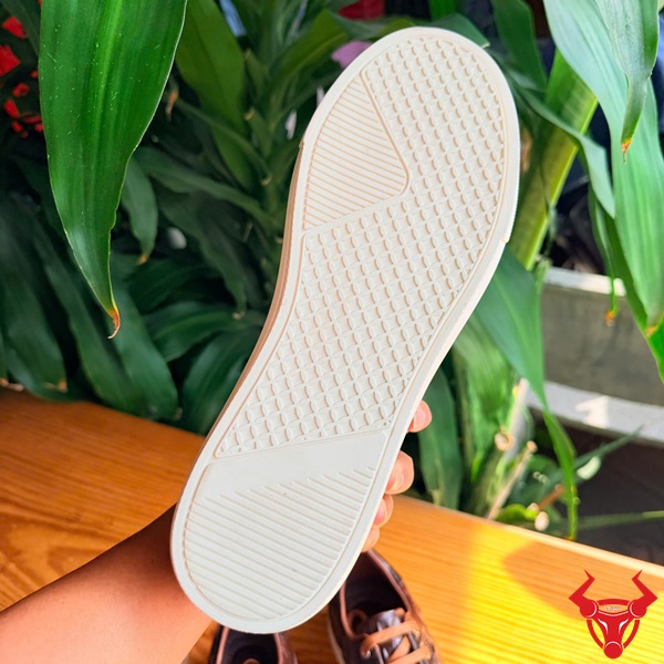 Giày thể thao da cá sấu đẳng cấp nam GCS30A1 nâu đất Giày da cá sấu gai lưng nâu đất bền bỉ theo thời gian