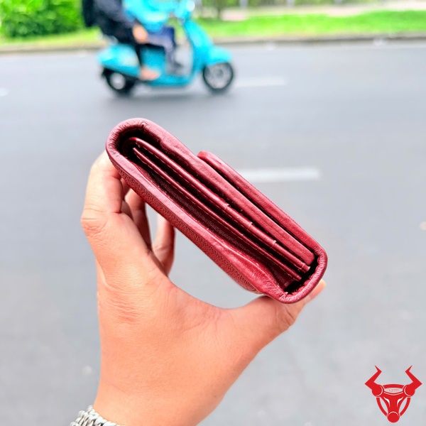 Ví Nữ Da Cá Đuối Cao Cấp Màu Đỏ Khác Biệt Ví nữ da cá đuối đỏ quý phái thiết kế hiện đại