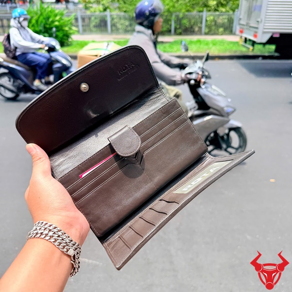 Ví Cầm Tay Nữ Da Cá Đuối Xám Phong Cách Riêng Ví cầm tay nữ da cá đuối xám cao cấp thời trang