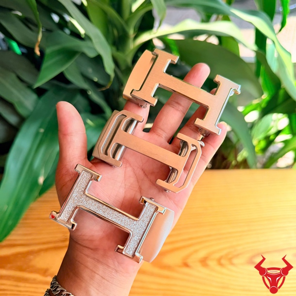 Khóa Ray Trượt Thép K103 Chắc Chắn Và Tiện Dụng Mặt khóa ray trượt thép K103 bền đẹp và đẳng cấp.