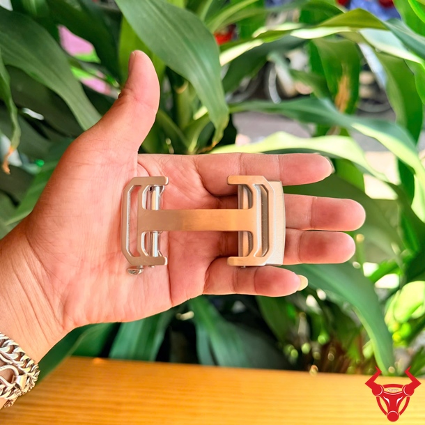 Mặt Khóa Ray Trượt K70-B Chắc Chắn Và Thời Thượng Khóa thắt lưng K70-B ray trượt tự động bằng thép cao cấp.