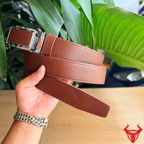 Thắt Lưng Nam Da Bò Thật TLK54 Khóa Tự Động Bền Đẹp Mẫu thắt lưng nam TLK54 da bò sáp cao cấp với khóa tự động tiện dụng.