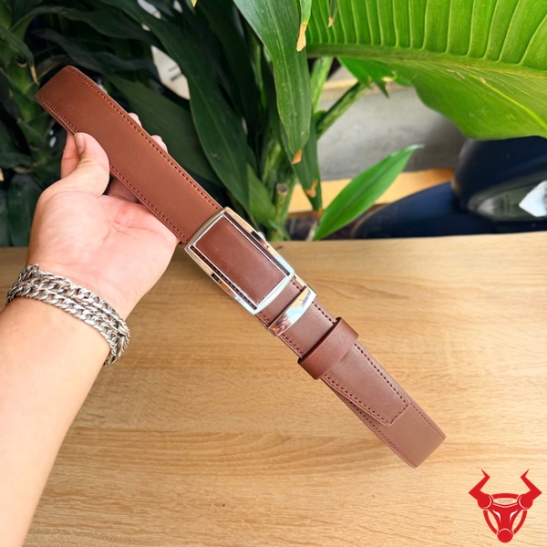 Thắt Lưng Nam TLK54 Da Bò Thật Bền Bỉ Và Thời Trang Thắt lưng nam da bò thật TLK54 khóa tự động với phong cách hiện đại và bền bỉ.