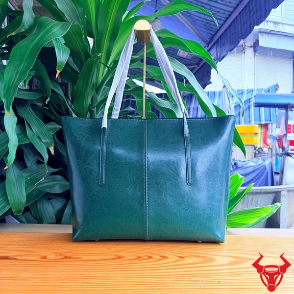 Túi Tote Size Lớn Da Bò Cao Cấp TXD23 Màu Xanh Lá Thời Trang Túi Tote Size Lớn Da Bò Cao Cấp TXD23 màu xanh lá thời trang với thiết kế rộng rãi, trẻ trung và tiện dụng.