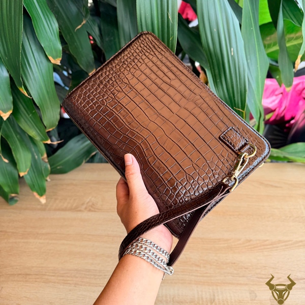 Clutch Cầm Tay CKCA8 Da Bụng Cá Sấu Đẳng Cấp Clutch da bụng cá sấu CKCA8 màu nâu tiện dụng