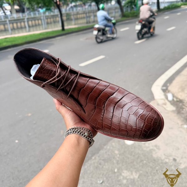 Giày Chukka Boot GJBA8 Da Cá Sấu Nâu Đẳng Cấp Giày Chukka Boot nam GJBA8 da bụng cá sấu sang trọng