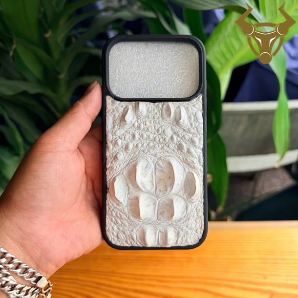 Ốp Lưng iPhone 17 Pro ELDA21 Da Cá Sấu Bạch Tạng Ốp lưng iPhone 17 Pro ELDA21 da cá sấu bạch tạng cao cấp