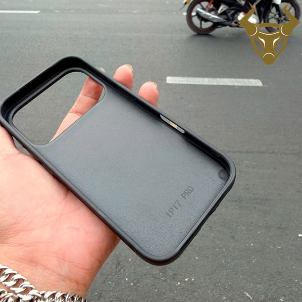 Ốp Lưng iPhone 17 Pro Da Cá Sấu ELDA21 Thời Trang Cao Cấp Ốp lưng iPhone 17 Pro ELDA21 da cá sấu 8 gù sang trọng