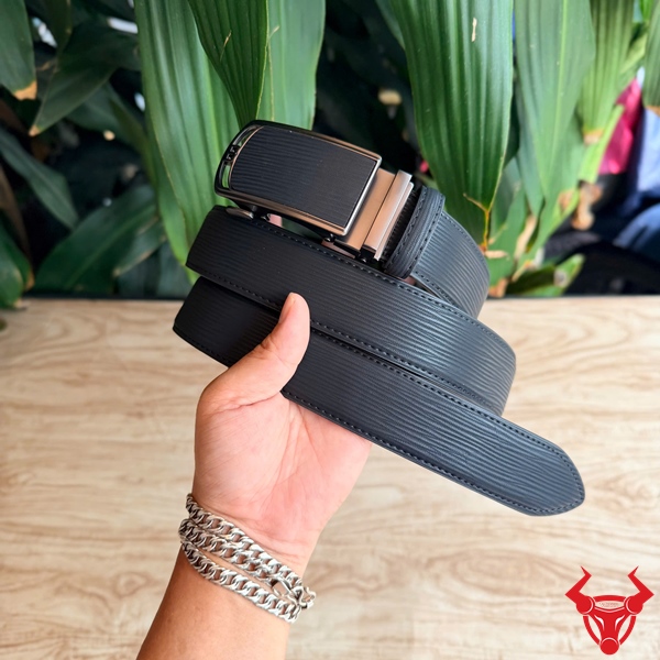 Thắt Lưng Nam Da Bò Vân Sọc Khóa Ray Trượt Màu Đen TLRN22 Thắt lưng nam da bò vân sọc khóa ray trượt màu đen TLRN22 cao cấp