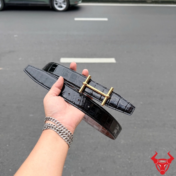 Thắt Lưng Nam Da Bụng Cá Sấu 2 Mặt Đen Nâu TLA8B15 Cao Cấp Thắt lưng nam da bụng cá sấu 2 mặt màu đen nâu TLA8B15 hai đầu nhọn cao cấp.